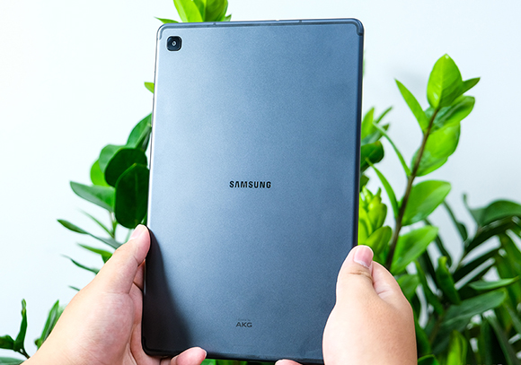 Đánh giá Samsung Galaxy Tab S6 Lite: Tablet nổi bật ở bút S-Pen