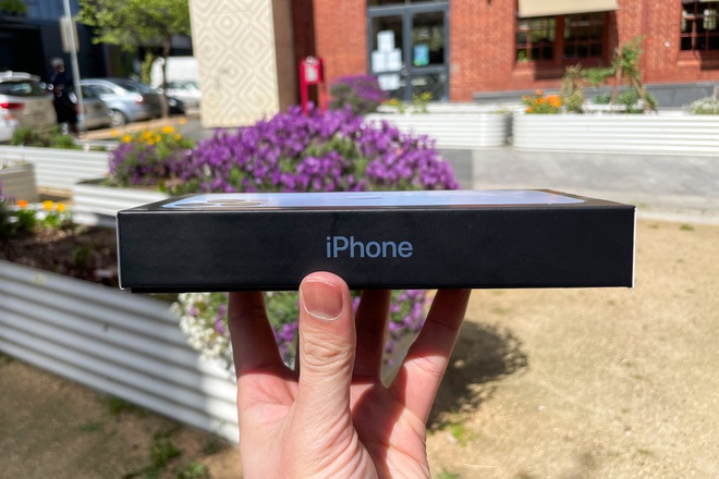 tren-tay-iphone-13-pro-max-6-1632458402944.jpg
