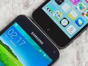 Samsung-Galaxy-S5-vs-Apple-iPhone-5s-06.jpg